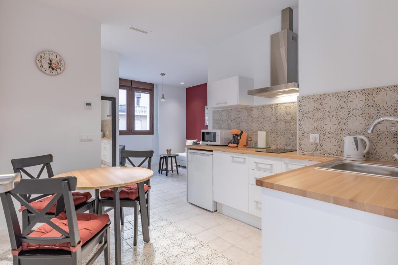 Modern Apartment Close To City Centre Valencia Buitenkant foto