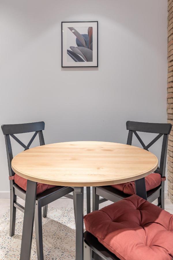 Modern Apartment Close To City Centre Valencia Buitenkant foto